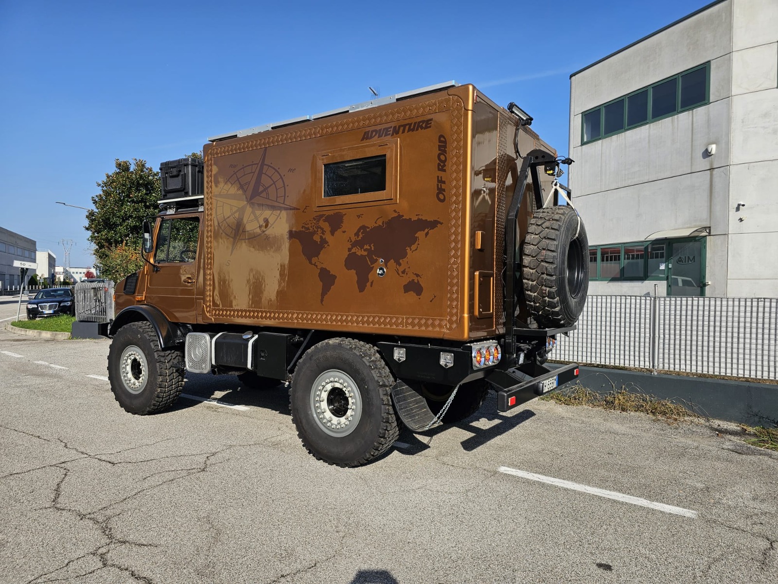 Mercedes Unimog 435 Expedition Camper